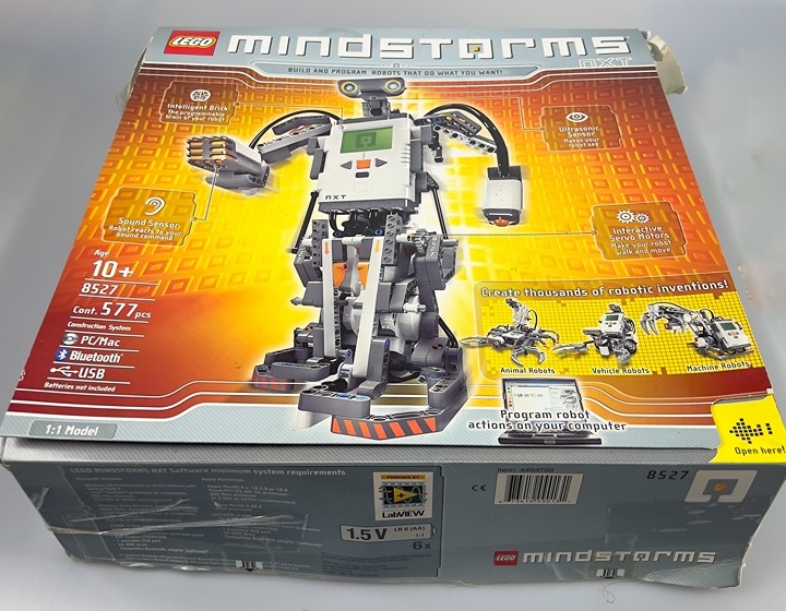 LEGO Mindstorms NXT
